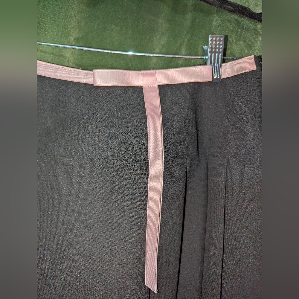 Vintage Black And Pink Pleated Skirt With Bow Waist - Picture 2 of 4